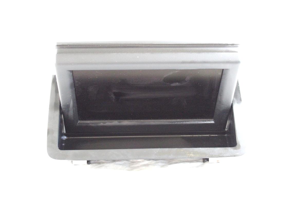 8X0857273B DISPLAY SISTEMA DI NAVIGAZIONE SATELLITARE AUDI A1 1.6 D 66KW 5M 5P (2014) RICAMBIO USATO