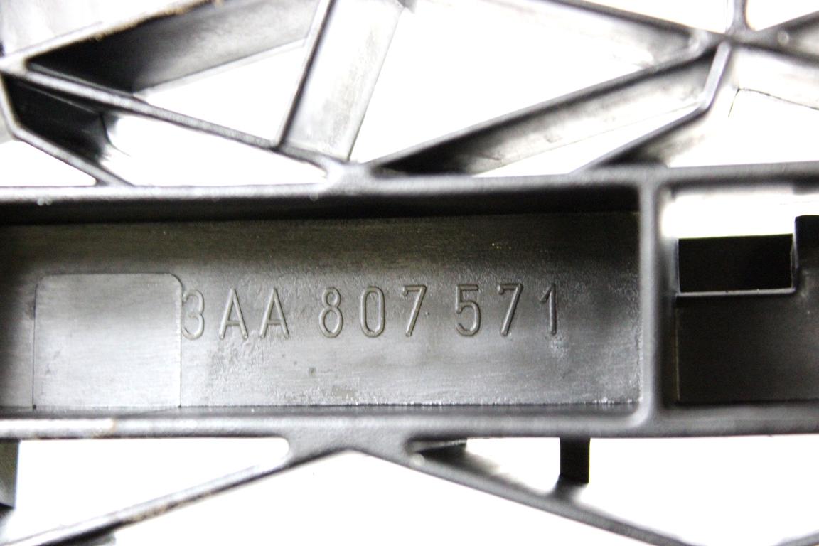 3AA807571 SUPPORTO CENTRALE PARAURTI ANTERIORE VOLKSWAGEN PASSAT SW 2.0 D 103KW AUT 5P (2012) RICAMBIO USATO