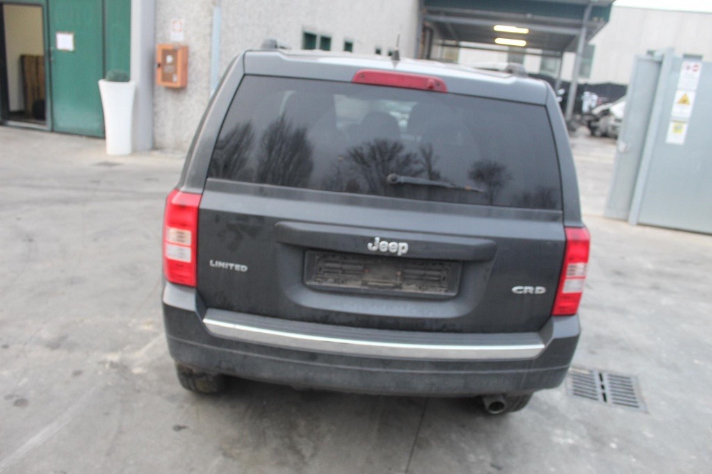 JEEP PATRIOT 2.2 D 4X4 120KW 6M 5P (2011) RICAMBI USATI AUTO IN PIAZZALE 