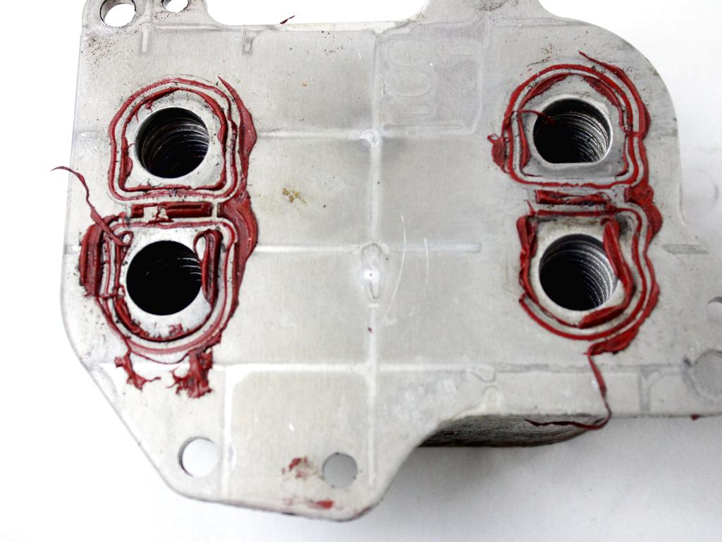 03N117021 RADIATORE OLIO MOTORE VOLKSWAGEN GOLF 7 1.6 D 77KW 5M 5P (2013) RICAMBIO USATO