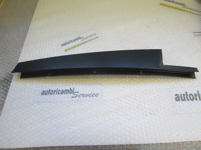 COVER / STOLPEC B / VRATA / SPREDNJA OEM N.  ORIGINAL REZERVNI DEL BMW X3 E83 (2004 - 08/2006 ) DIESEL LETNIK 2005