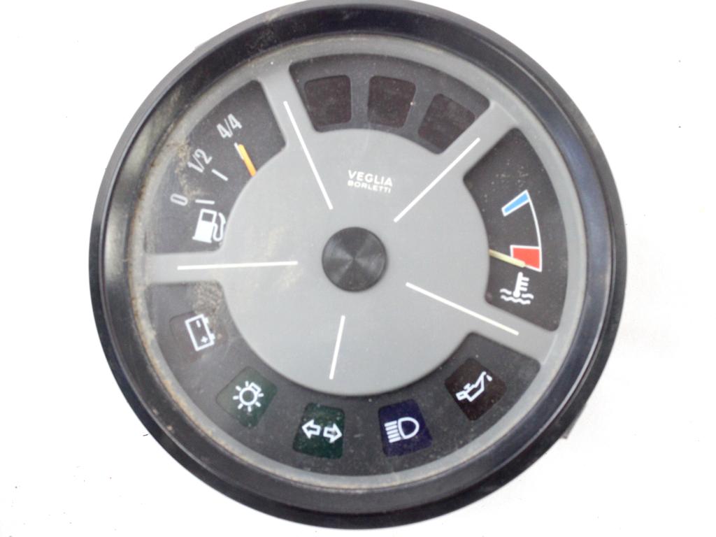 QUADRO STRUMENTI IBDICATORE LIVELLO CARBURANTE, TEMPERATURA ACQUA MOTORE IVECO DAILY 35-8 2.5 D 53KW 5M 2P (1980) RICAMBIO USATO