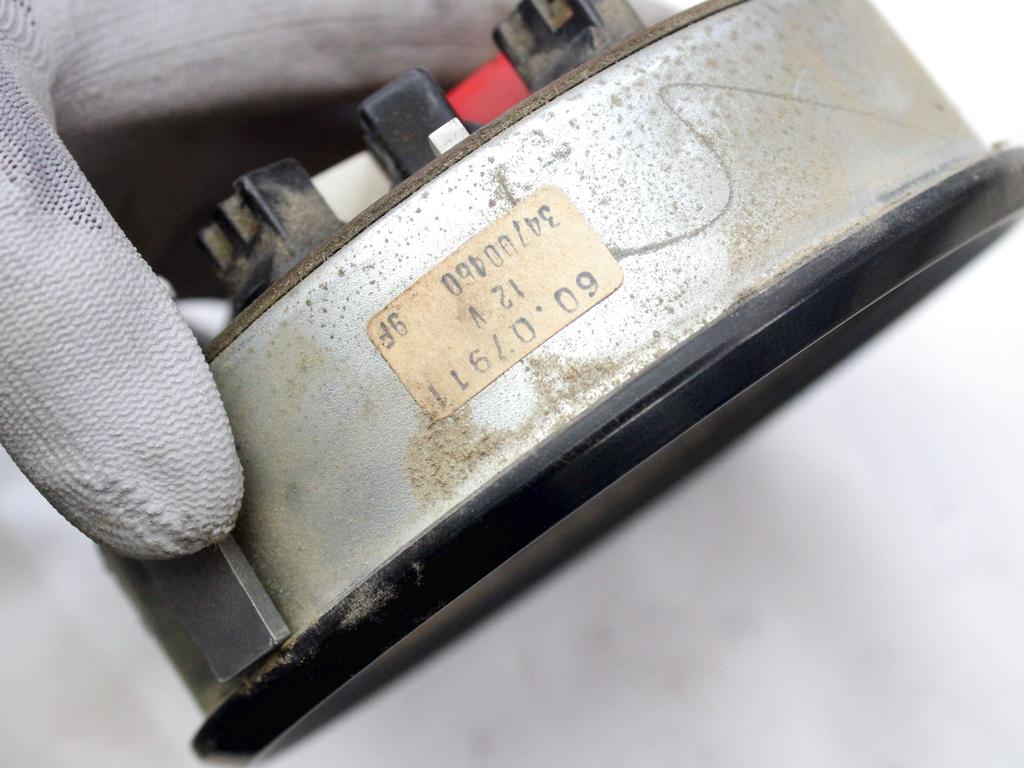 QUADRO STRUMENTI IBDICATORE LIVELLO CARBURANTE, TEMPERATURA ACQUA MOTORE IVECO DAILY 35-8 2.5 D 53KW 5M 2P (1980) RICAMBIO USATO