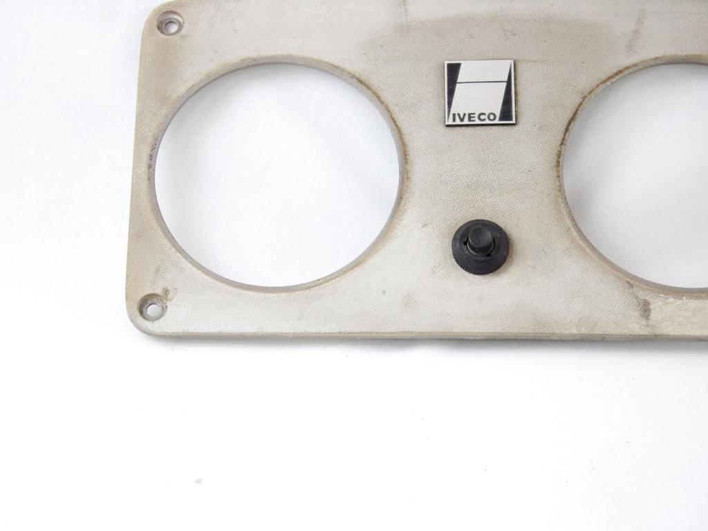 SUPPORTO QUADRO STRUMENTI IVECO DAILY 35-8 2.5 D 53KW 5M 2P (1980) RICAMBIO USATO
