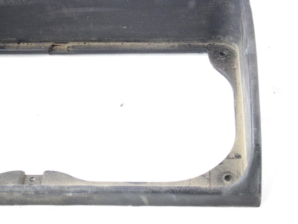 93918177 MASCHERINA RIVESTIMENTO QUADRO STRUMENTI IVECO DAILY 35-8 2.5 D 53KW 5M 2P (1980) RICAMBIO USATO