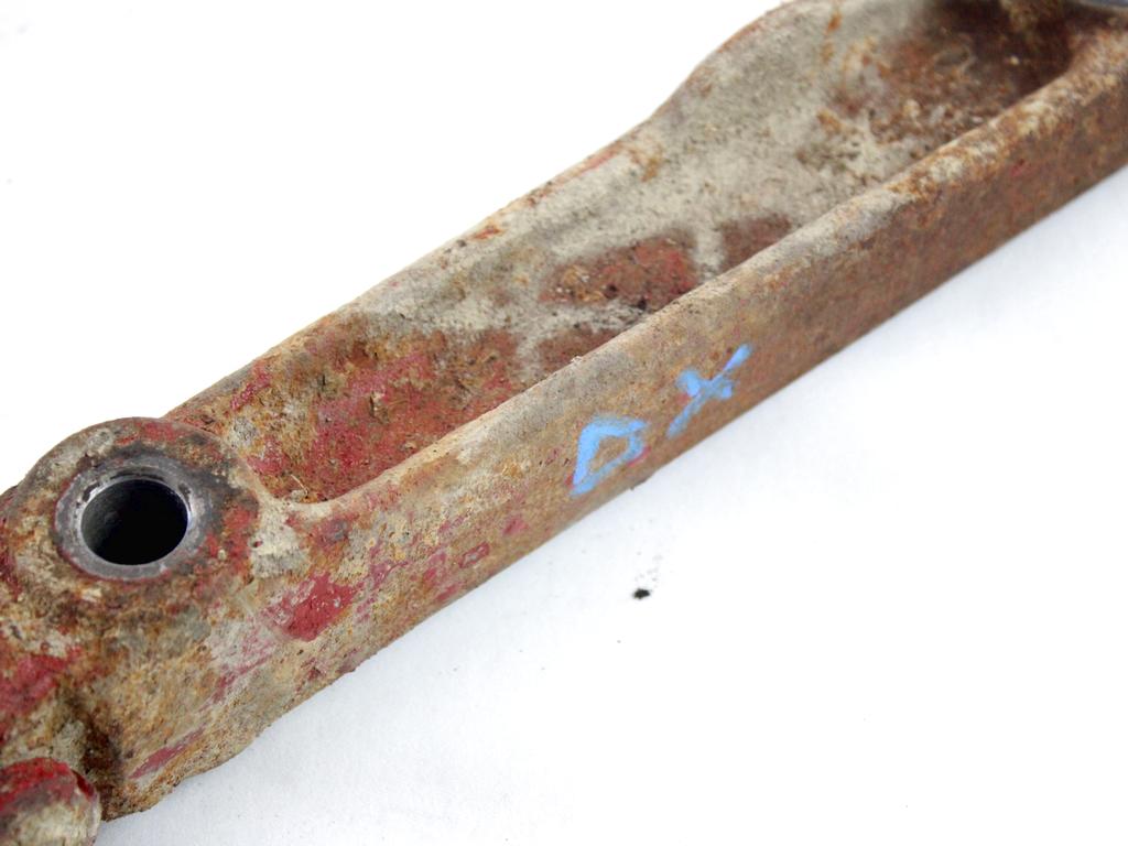93802212 BRACCIO OSCILLANTE ANTERIORE SUPERIORE IVECO DAILY 35-8 2.5 D 53KW 5M 2P (1980) RICAMBIO USATO