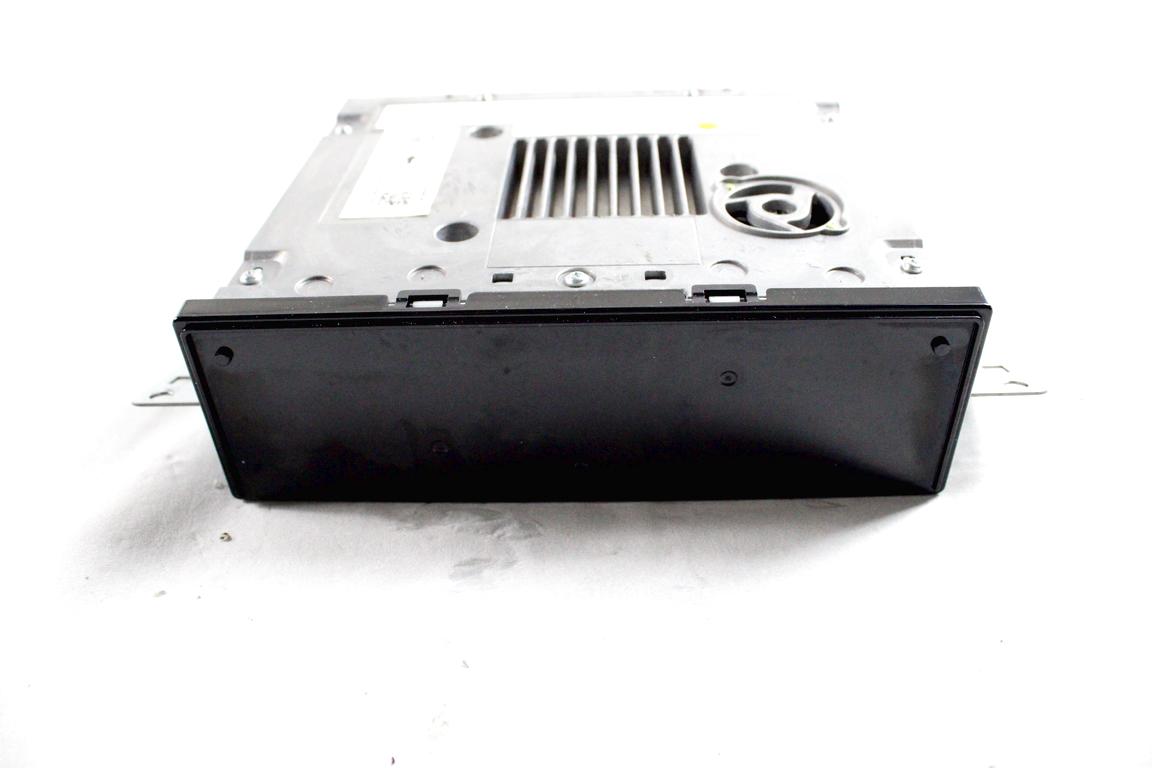 96560-CZ060RET AUTORADIO SISTEMA DI NAVIGAZIONE SATELLIATRE HYUNDAI TUCSON 1.6 I 132KW AUT 5P (2021) RICAMBIO USATO (NON FORNIAMO CODICE AUTORADIO, MA SOLO NUMERO DI TELAIO VEICOLO)