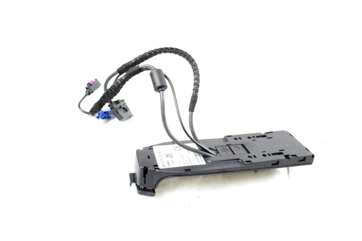 84109220651 PIASTRA CONTATTO SUPPORTO TELEFONO BMW SERIE 5 520D F11 SW 2.0 D 135KW AUT 5P (2013) RICAMBIO USATO