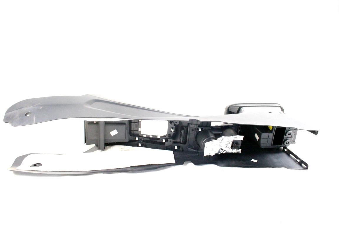 846111W500HU TUNNEL CENTRALE CON BRACCIOLO KIA RIO 1.4 D 66KW 6M 5P (2015) RICAMBIO USATO 84670-1W000