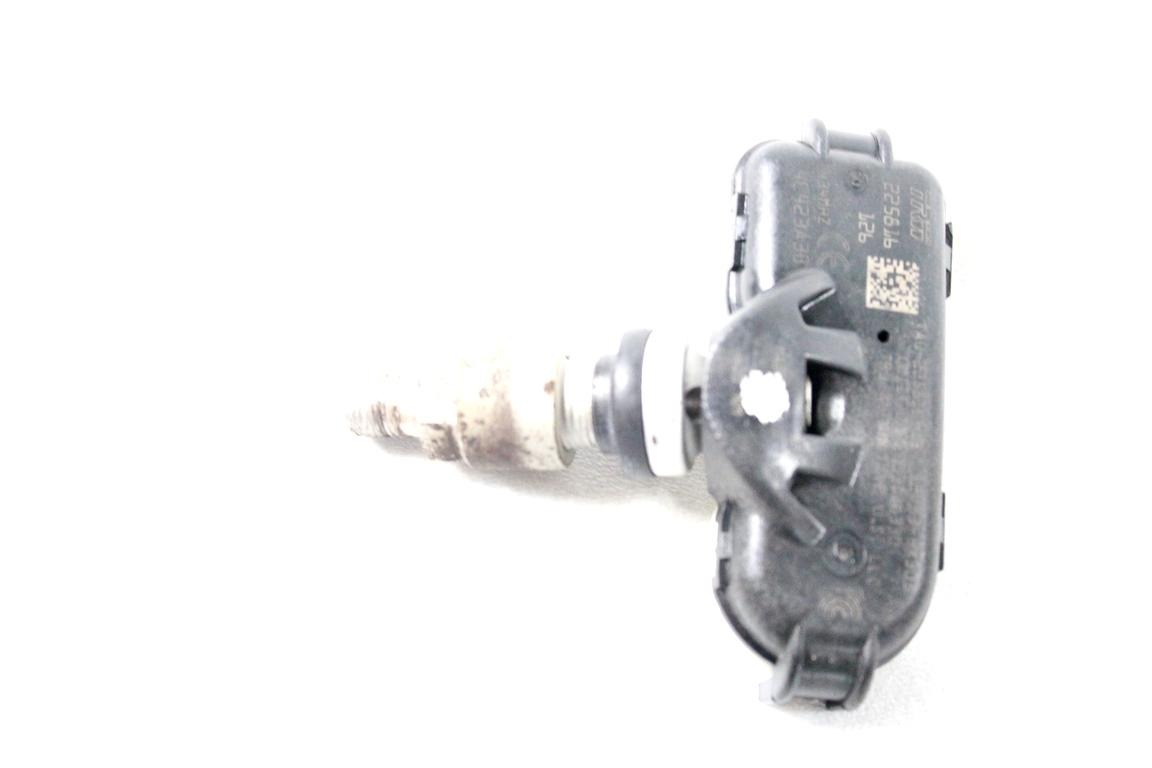 52933-3X305 SENSORE DI PRESSIONE DEL PNEUMATICO KIA RIO 1.4 D 66KW 6M 5P (2015) RICAMBIO USATO
