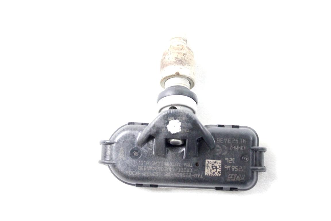 52933-3X305 SENSORE DI PRESSIONE DEL PNEUMATICO KIA RIO 1.4 D 66KW 6M 5P (2015) RICAMBIO USATO