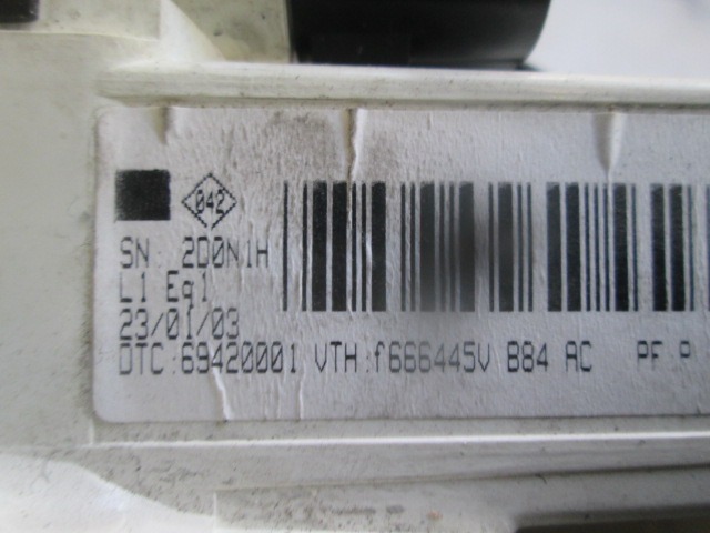 NADZOR KLIMATSKE NAPRAVE OEM N. RENAULT ORIGINAL REZERVNI DEL RENAULT MEGANE MK2 BM0/1 CM0/1 EM0/1 KM0/1 LM0/1 BER/GRANDTOUR  (10/2002 - 02/2006) DIESEL LETNIK 2003