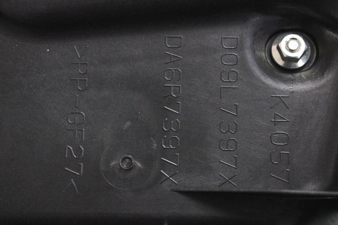 D10E73590A MOTORINO MECCANISMO ALZA-VETRO ALZA-CRISTALLO PORTA POSTERIORE SINISTRA MAZDA CX-3 1.5 D 77KW 6M 5P (2017) RICAMBIO USATO BHP15958X