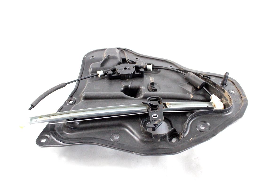 D10E72590A MOTORINO MECCANISMO ALZA-VETRO ALZA-CRISTALLO PORTA POSTERIORE DESTRA MAZDA CX-3 1.5 D 77KW 6M 5P (2017) RICAMBIO USATO BHP15958X