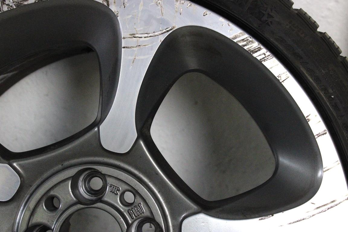 51880399 SET 4 CERCHI IN LEGA DA 17 POLLICI 5 FORI 7.0JX17H2 ET 38 FIAT 500 ABARTH 1.4 B 118KW 5M 3P (2016) RICAMBIO USATO STRISCIATI, PNEUMATICI INVERNALI 205/40 R17 84V NEXEN WINGUARD SPORT 2 6.24MM 6.13MM 6.44MM 6.26MM A3919 A4019 INTERASSE 4X98