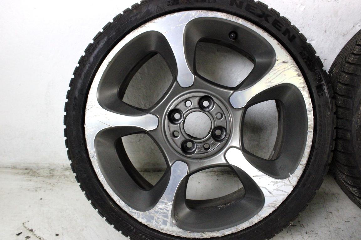 51880399 SET 4 CERCHI IN LEGA DA 17 POLLICI 5 FORI 7.0JX17H2 ET 38 FIAT 500 ABARTH 1.4 B 118KW 5M 3P (2016) RICAMBIO USATO STRISCIATI, PNEUMATICI INVERNALI 205/40 R17 84V NEXEN WINGUARD SPORT 2 6.24MM 6.13MM 6.44MM 6.26MM A3919 A4019 INTERASSE 4X98