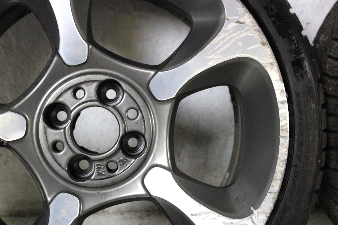 51880399 SET 4 CERCHI IN LEGA DA 17 POLLICI 5 FORI 7.0JX17H2 ET 38 FIAT 500 ABARTH 1.4 B 118KW 5M 3P (2016) RICAMBIO USATO STRISCIATI, PNEUMATICI INVERNALI 205/40 R17 84V NEXEN WINGUARD SPORT 2 6.24MM 6.13MM 6.44MM 6.26MM A3919 A4019 INTERASSE 4X98