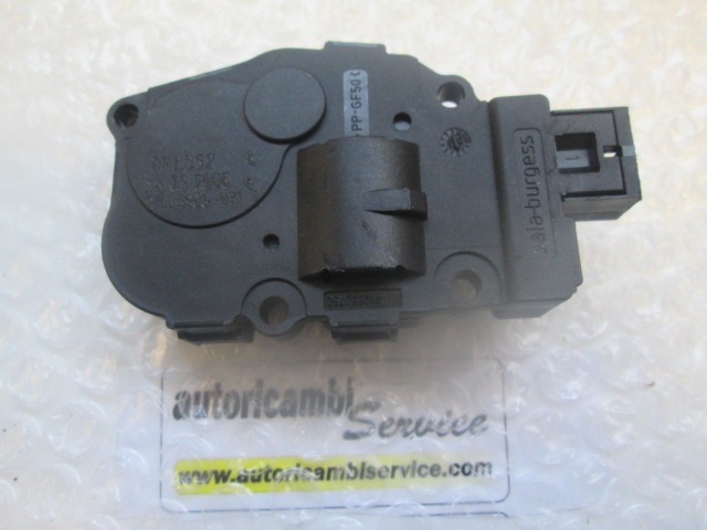 MOTORCEK OGREVANJA OEM N. 2112900071 ORIGINAL REZERVNI DEL BMW SERIE 3 BER/SW/COUPE/CABRIO E90/E91/E92/E93 (2005 -2009) DIESEL LETNIK 2006