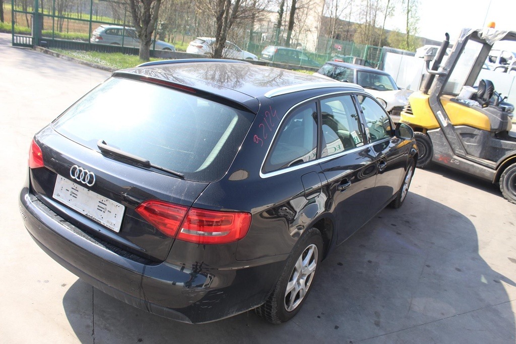 AUDI A4 B8 SW 2.0 D 105KW AUT 5P (2009) RICAMBI IN MAGAZZINO