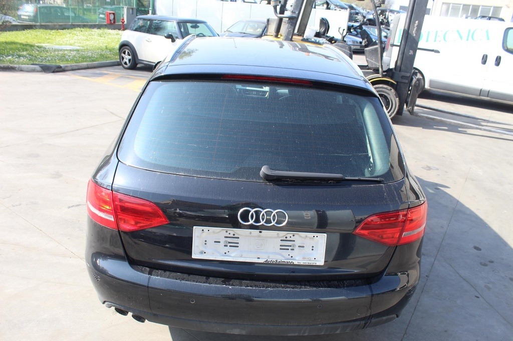 AUDI A4 B8 SW 2.0 D 105KW AUT 5P (2009) RICAMBIO USATO 
