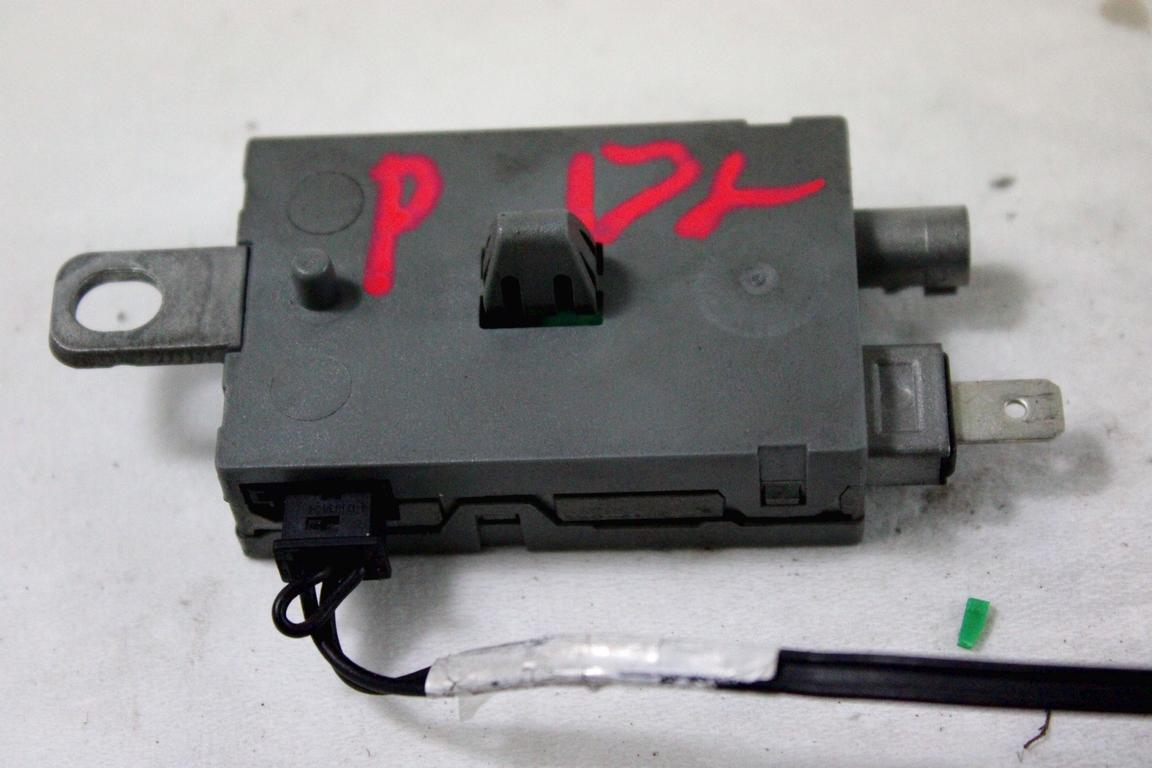 CH22-18C847-AA CENTRALINA AMPLIFICATIORE ANTENNA LAND ROVER DISCOVERY 4 3.0 D 4X4 155KW AUT 5P (2012) RICAMBIO USATO