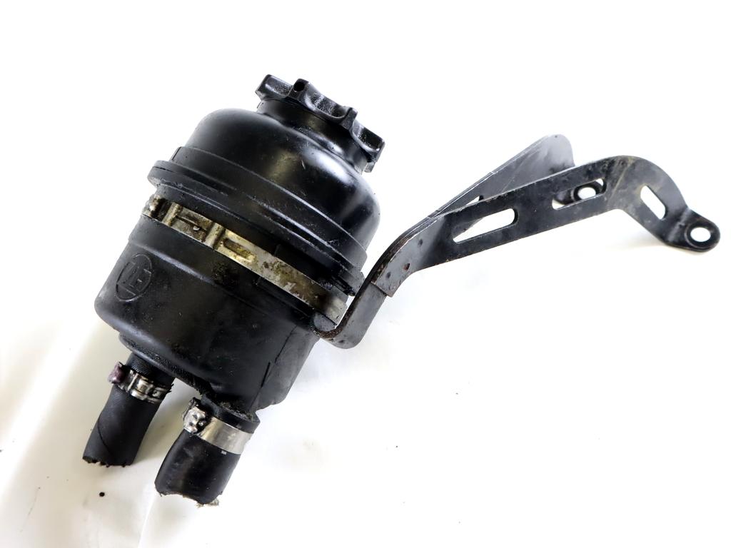 REZERVOAR CRPALKA  SERVO VOLAN OEM N.  ORIGINAL REZERVNI DEL MERCEDES CLASSE V / VITO W638 (01/1999 - 12/2003) DIESEL LETNIK 2000