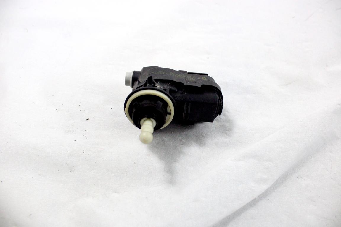 26056401AR MOTORINO REGOLAZIONE ALTEZZA FARO FANALE ANTERIORE DESTRO RENAULT CLIO 1.0 B 74KW 5M 5P (2020) RICAMBIO USATO