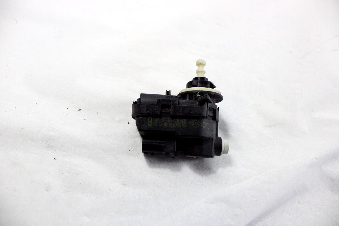 26056401AR MOTORINO REGOLAZIONE ALTEZZA FARO FANALE ANTERIORE DESTRO RENAULT CLIO 1.0 B 74KW 5M 5P (2020) RICAMBIO USATO