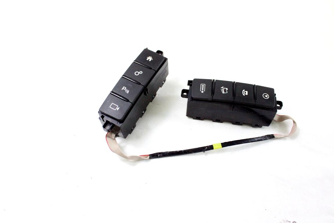28391854 GRUPPO DI COMANDO AUTORADIO DISPLAY CENTRALE JAGUAR XF 2.0 D 4X4 132KW AUT 4P (2017) RICAMBIO USATO