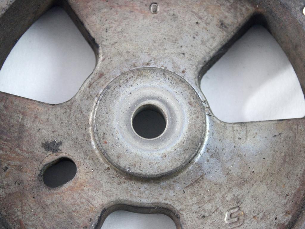 9638188680 PULEGGIA DENTATA ALBERO A CAMME FIAT ULYSSE 2.0 D 100KW 6M 5P (2010) RICAMBIO USATO