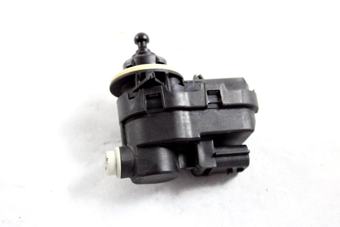 856610D050 MOTORINO REGOLAZIONE ALTEZZA FARO ANTERIORE TOYOTA YARIS P21 1.5 I 68KW AUT 5P (2021) RICAMBIO USATO