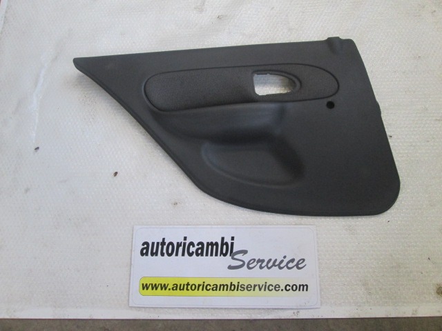 VRATNI PANEL OEM N. PNPSTRNCLIOBBMK2RBR5P ORIGINAL REZERVNI DEL RENAULT CLIO BB CB MK2 R / CLIO STORIA (05/2001 - 2012) BENZINA LETNIK 2004