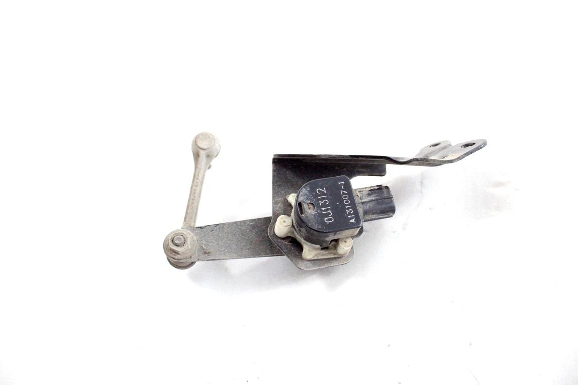 SENSORE REGOLAZIONE ALTEZZA FARI SOSPENSIONE SUZUKI SWIFT 1.2 B 4X4 61KW 5M 5P (2021) RICAMBIO USATO