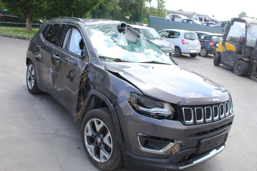 JEEP COMPASS 2.0 D 4X4 103KW AUT 5P (2018) RICAMBIO USATO 