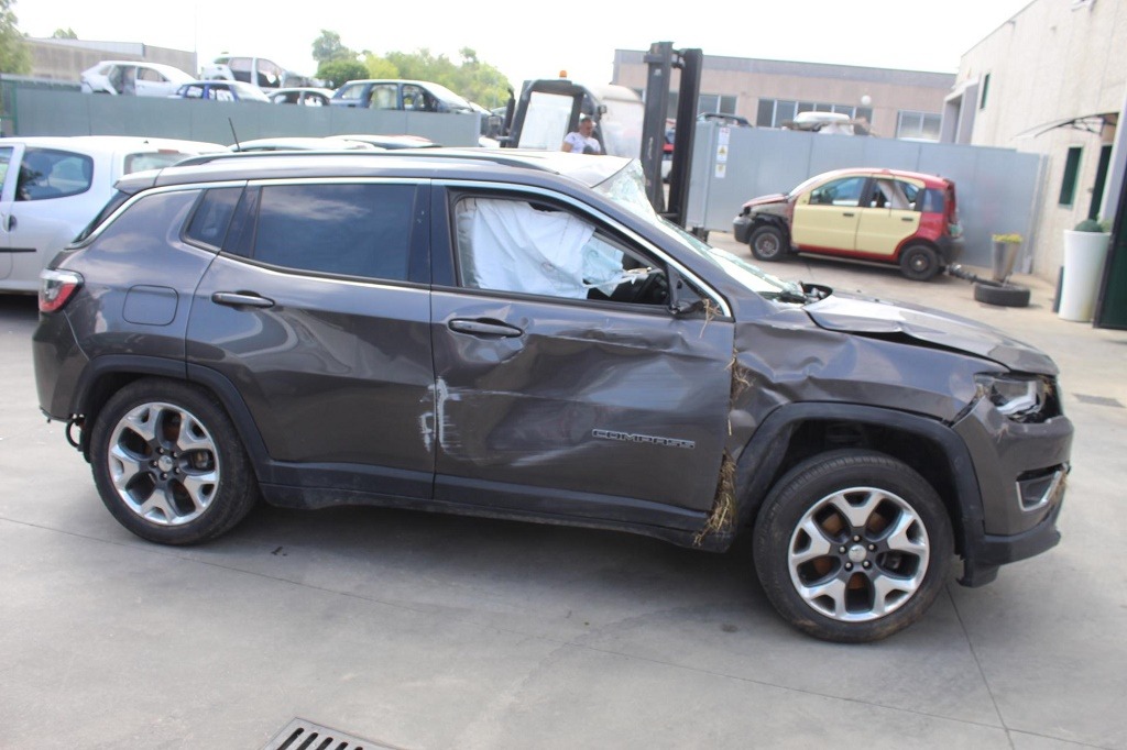 JEEP COMPASS 2.0 D 4X4 103KW AUT 5P (2018) RICAMBIO USATO 
