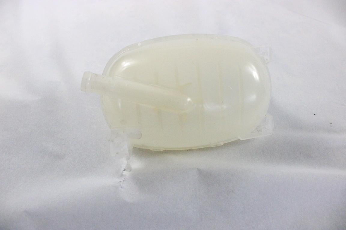 217102572R VASCHETTA ACQUA COMPENSAZIONE RADIATORE DACIA SANDERO 1.0 B 67KW AUT 5P (2023) RICAMBIO USATO