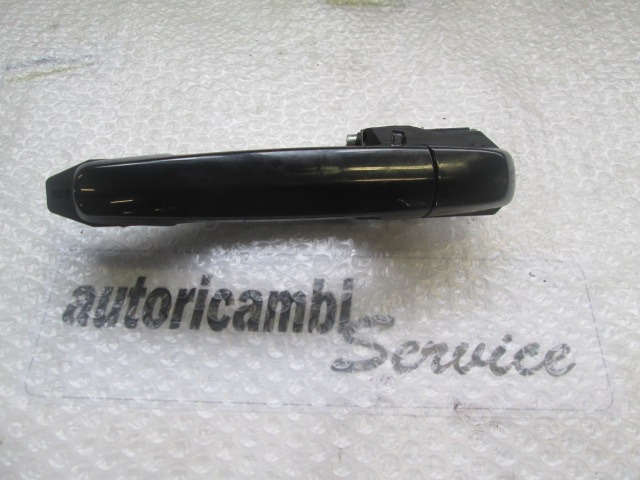 ZUNANJA KLJUKA ZADNJA LEVA VRATA OEM N. 71743896 ORIGINAL REZERVNI DEL FIAT SEDICI FY (2006 - 4/2009) DIESEL LETNIK 2008