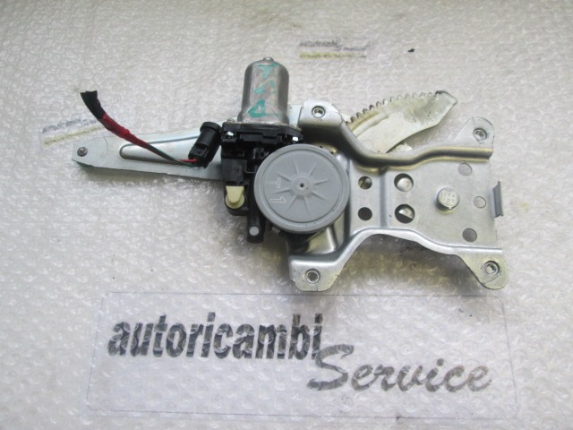 MEHANIZEM DVIGA ZADNJIH STEKEL  OEM N. 71768020 ORIGINAL REZERVNI DEL FIAT SEDICI FY (2006 - 4/2009) DIESEL LETNIK 2008