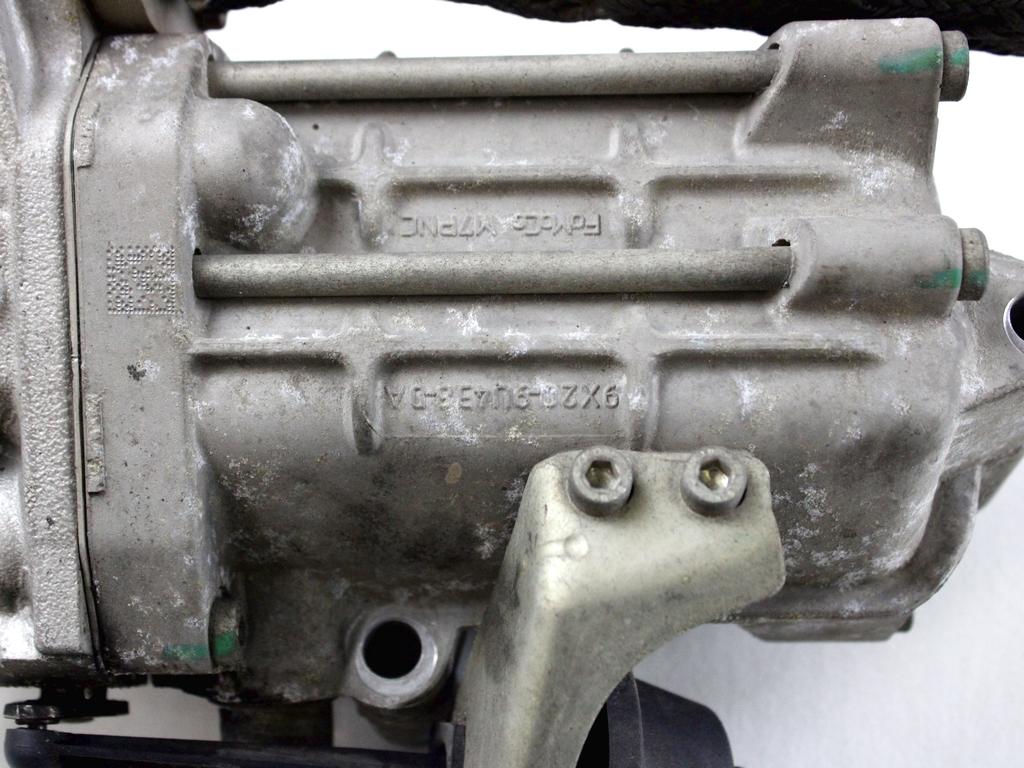 9X2Q-9U438-DA VALVOLA EGR BY PASS CON RADIATORE SCARICO GAS EGR LAND ROVER DISCOVERY 4 3.0 D 4X4 155KW AUT 5P (2012) RICAMBIO USATO
