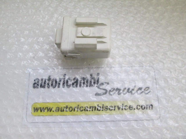 RELE' OEM N. 10R-022557 ORIGINAL REZERVNI DEL FIAT SEDICI FY (2006 - 4/2009) DIESEL LETNIK 2008