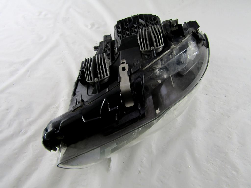 7317132 FARO FANALE ANTERIORE DESTRO XENON LED BMW SERIE 5 525XD SW F11 2.0 D 160KW 4X4 AUT 5P (2016) RICAMBIO USATO VETRO TRASPARENTE DANNEGGIATO
