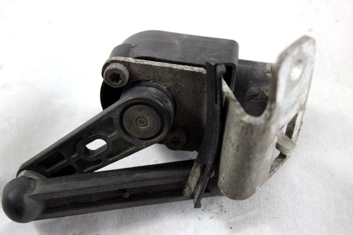 37146861351 SENSORE DI LIVELLO ALTEZZA FARI BMW SERIE 5 525XD SW F11 2.0 D 160KW 4X4 AUT 5P (2016) RICAMBIO USATO 