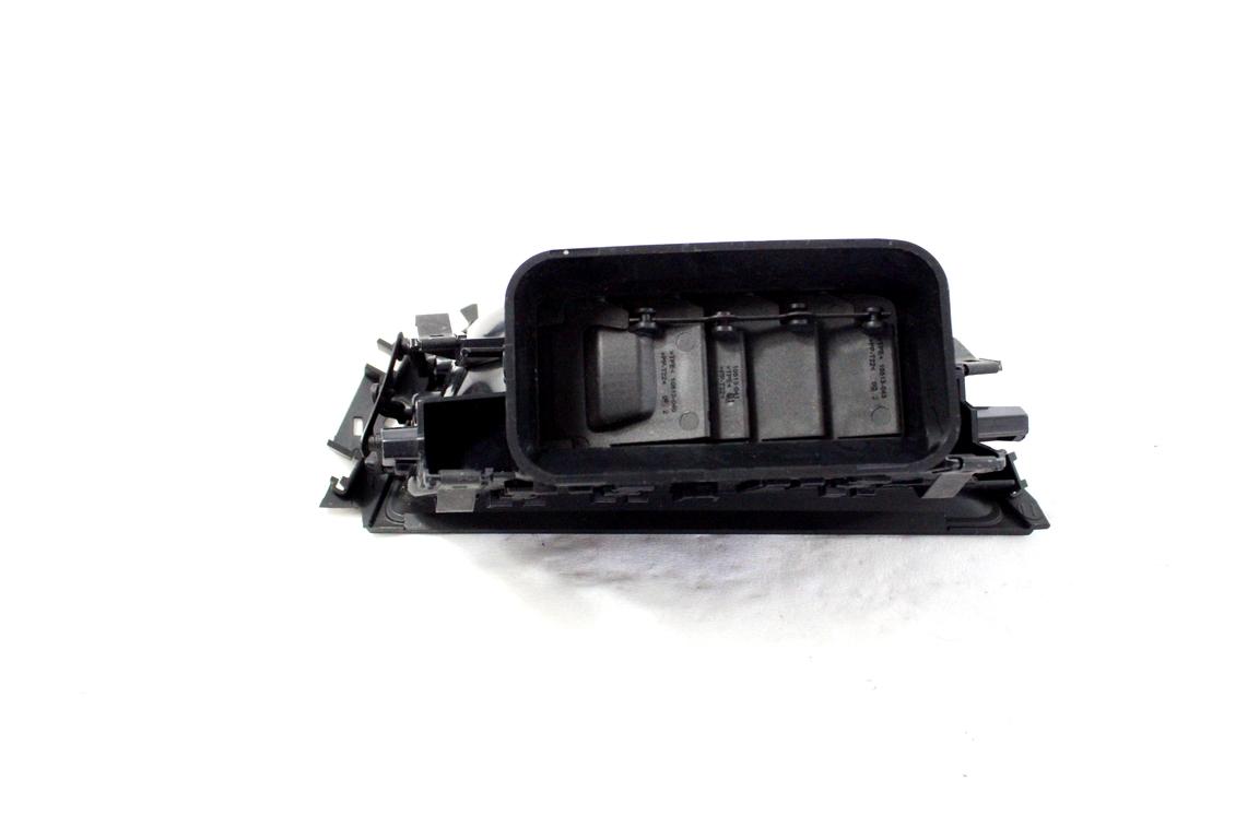 687610280R BOCCHETTA AERAZIONE CRUSCOTTO LATO SINISTRO RENAULT CAPTUR 1.0 G 74KW 6M 5P (2021) RICAMBIO USATO