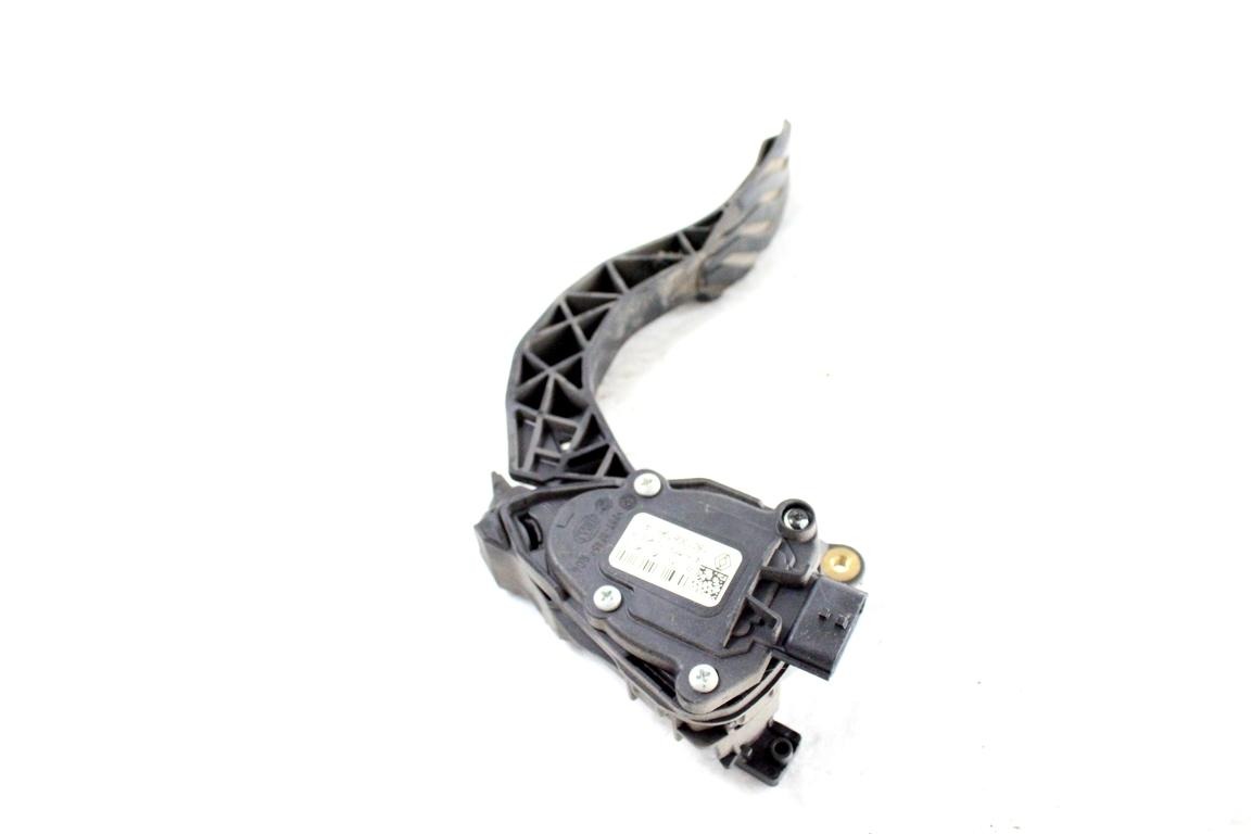 180100879R PEDALE ACCELERATORE RENAULT CAPTUR 1.0 G 74KW 6M 5P (2021) RICAMBIO USATO