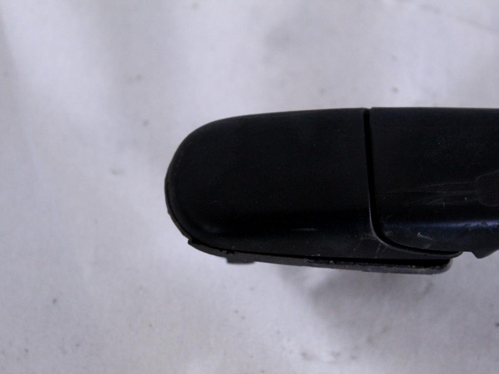 7M3839205A3FZ MANIGLIA ESTERNA PORTA POSTERIORE DESTRA VOLKSWAGEN POLO 6N1 6V2 1.4 B 44KW 5M 5P (1997) RICAMBIO USATO 