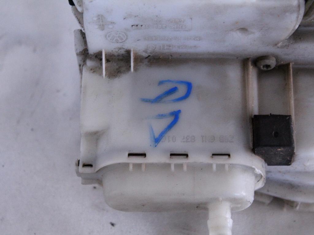 1HM862154B CHIUSURA SERRATURA PORTA ANTERIORE DESTRA VOLKSWAGEN POLO 6N1 6V2 1.4 B 44KW 5M 5P (1997) RICAMBIO USATO 
