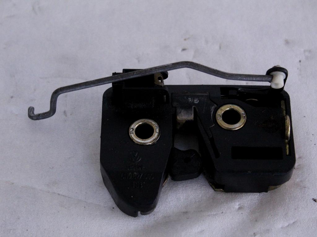 6N0827505A CHIUSURA SERRATURA PORTELLONE COFANO POSTERIORE BAULE VOLKSWAGEN POLO 6N1 6V2 1.4 B 44KW 5M 5P (1997) RICAMBIO USATO 