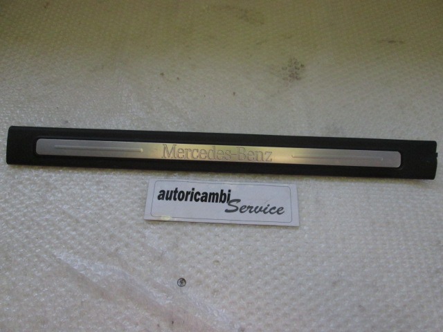 NOTRANJA OBLOGA PRAGA  OEM N. 16968011749051 ORIGINAL REZERVNI DEL MERCEDES CLASSE A W169 5P C169 3P R (05/2008 - 2012) DIESEL LETNIK 2012