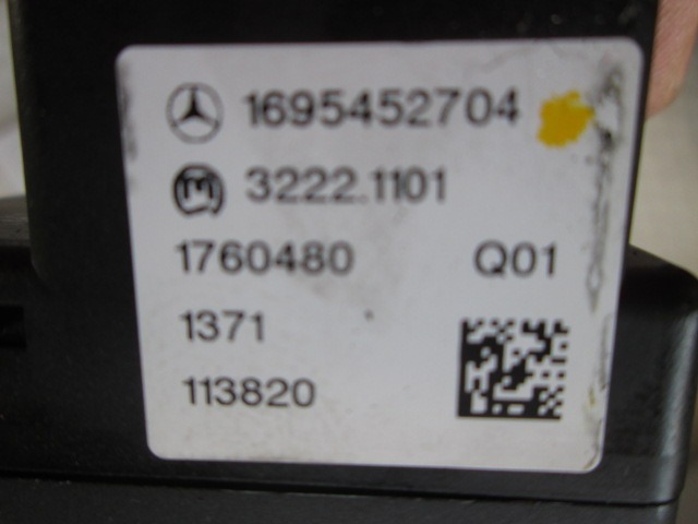 GLAVNO STIKALO LUCI OEM N. 1695452704 ORIGINAL REZERVNI DEL MERCEDES CLASSE A W169 5P C169 3P R (05/2008 - 2012) DIESEL LETNIK 2012