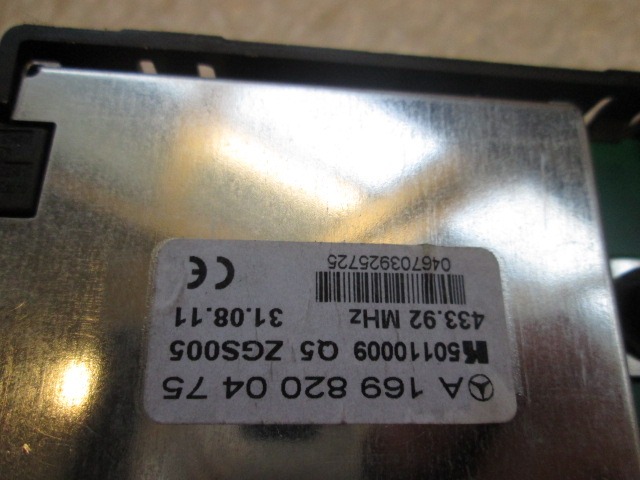 OJACEVALEC / ANTENA OEM N. A1698200475 ORIGINAL REZERVNI DEL MERCEDES CLASSE A W169 5P C169 3P R (05/2008 - 2012) DIESEL LETNIK 2012